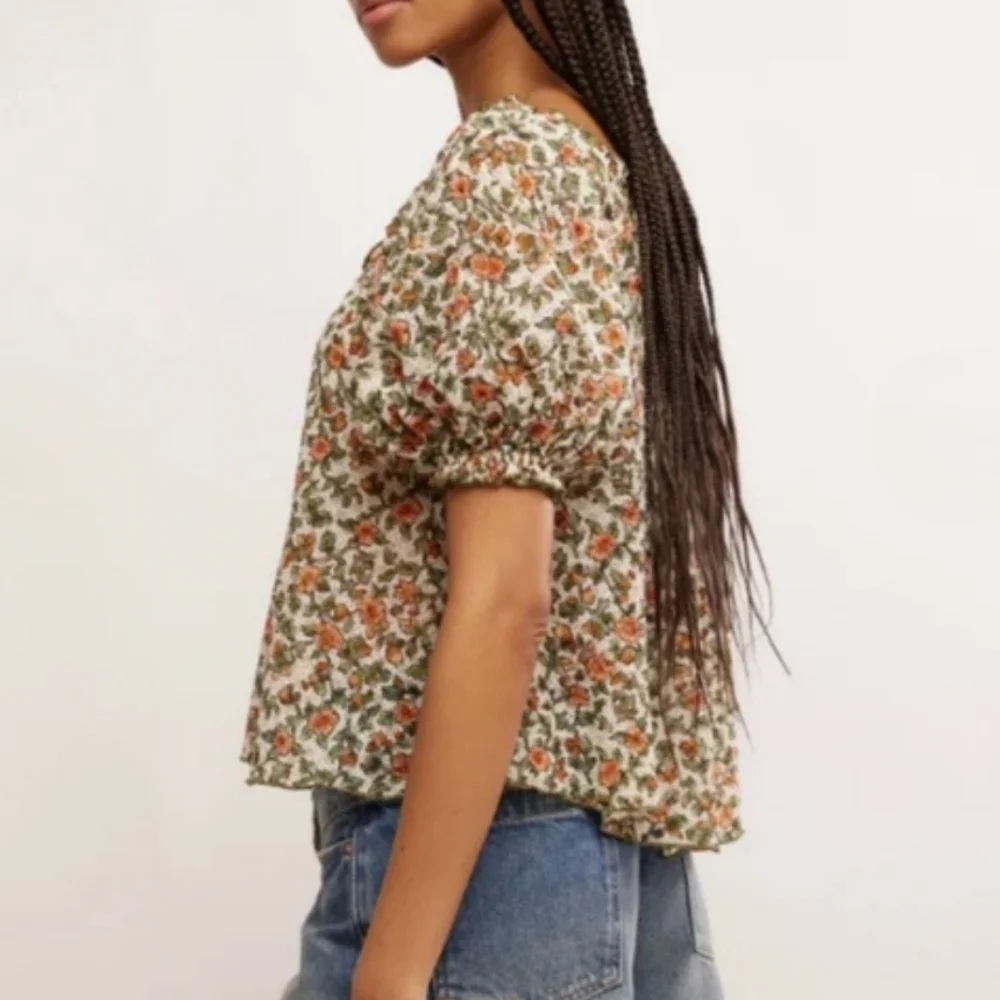 Free People Astra Peasant Swing Top Size S Daisy Floral Open Knit Puff Henley - Picture 7 of 13